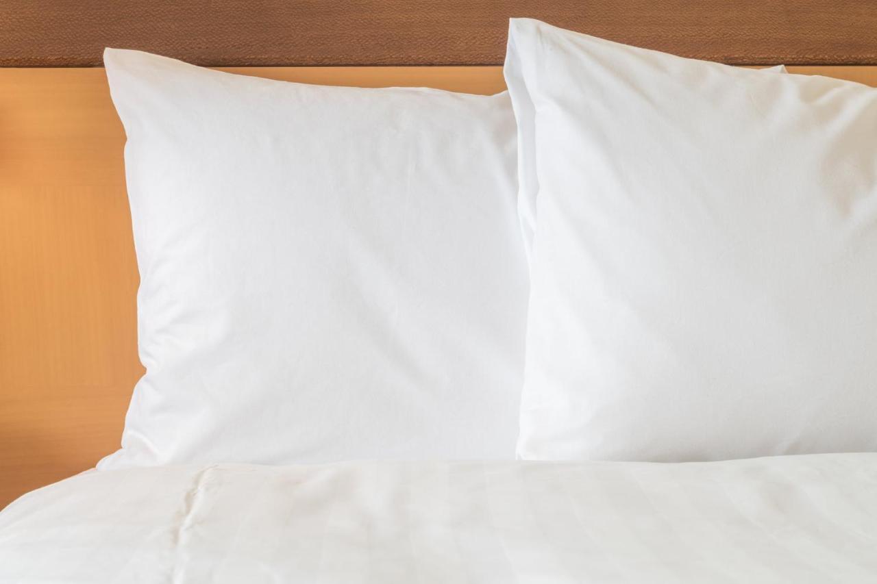 Ramada Limited Redding Hotel Bagian luar foto