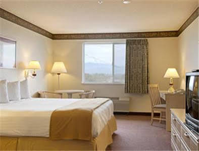 Ramada Limited Redding Hotel Bagian luar foto